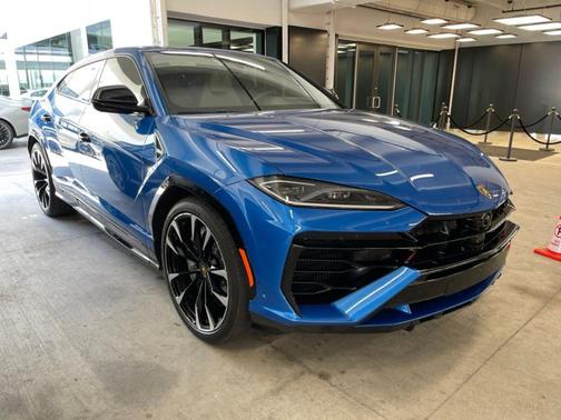 Blu Eleos Metallic 2025 Lamborghini Urus SE