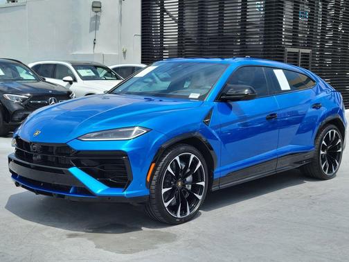 Blu Eleos Metallic 2025 Lamborghini Urus SE