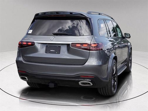 2026 Mercedes-Benz GLS 580 