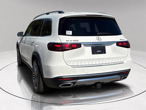 2026 Mercedes-Benz GLS 450 4MATIC