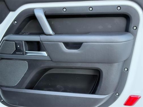 2022 Land Rover Defender 90 X-Dynamic HSE