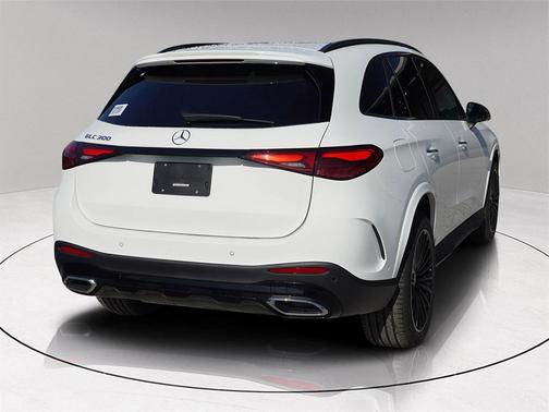2025 Mercedes-Benz GLC 300 Base