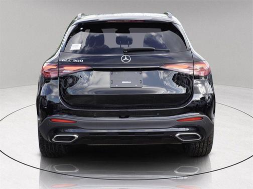 2026 Mercedes-Benz GLC 300 Base