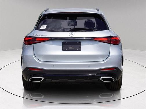 2026 Mercedes-Benz GLC 300 Base