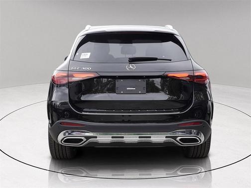 2026 Mercedes-Benz GLC 300 Base