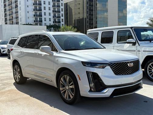 2023 Cadillac XT6 Premium Luxury FWD