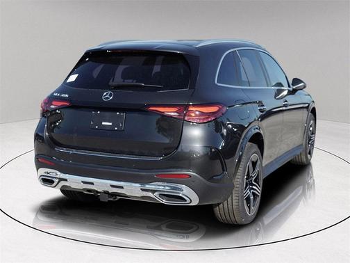 2026 Mercedes-Benz GLC 300 Base