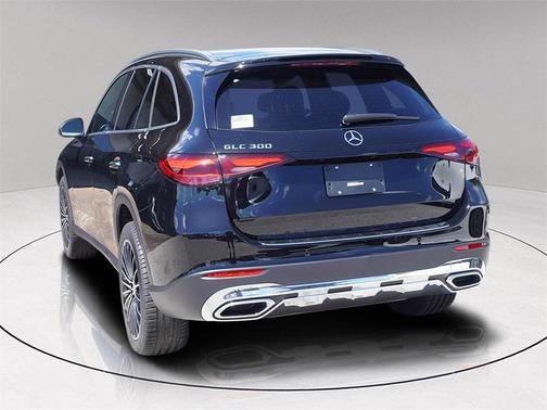 2026 Mercedes-Benz GLC 300 Base