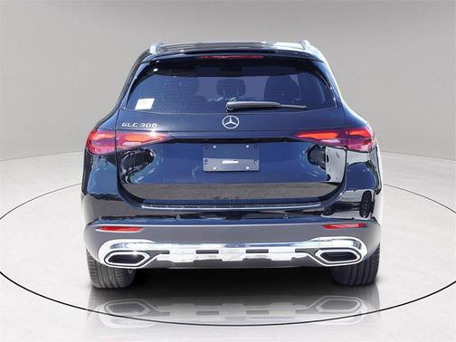 2026 Mercedes-Benz GLC 300 Base