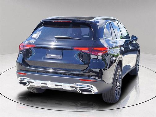 2026 Mercedes-Benz GLC 300 Base