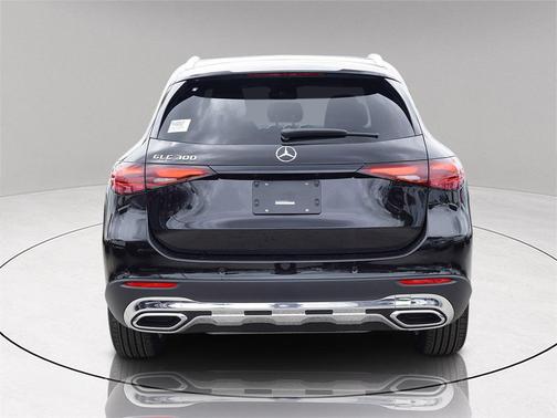 2026 Mercedes-Benz GLC 300 Base