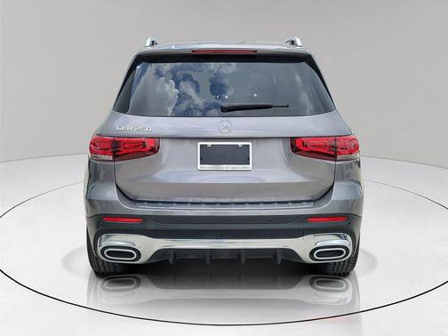 Mountain Gray Metallic 2022 Mercedes-Benz GLB 250 Base
