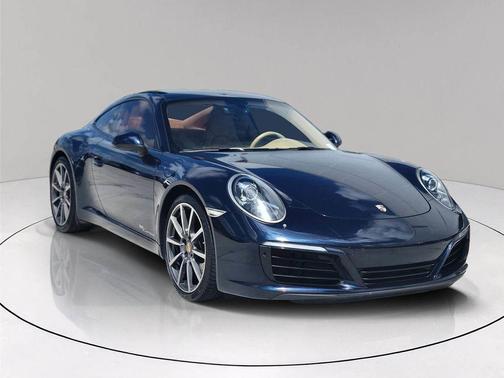 2017 Porsche 911 Carrera