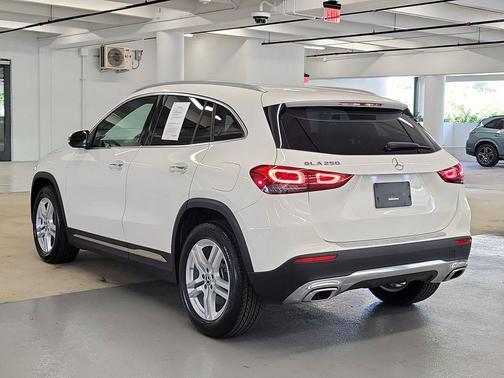 Polar White 2023 Mercedes-Benz GLA 250 Base