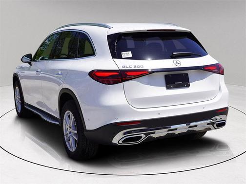 2025 Mercedes-Benz GLC 300 Base