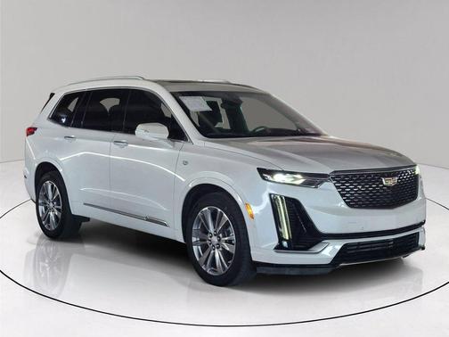 Crystal White Tri-Coat 2023 Cadillac XT6 Premium Luxury AWD