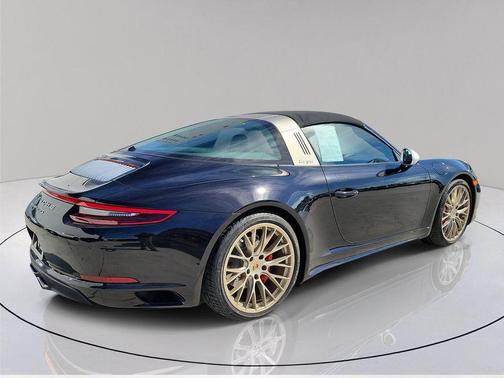 2019 Porsche 911 Targa 4 GTS