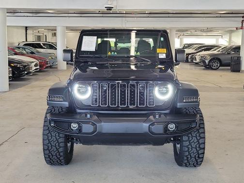 Black Clearcoat 2025 Jeep Gladiator Sport