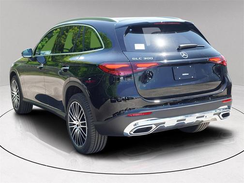 2025 Mercedes-Benz GLC 300 Base