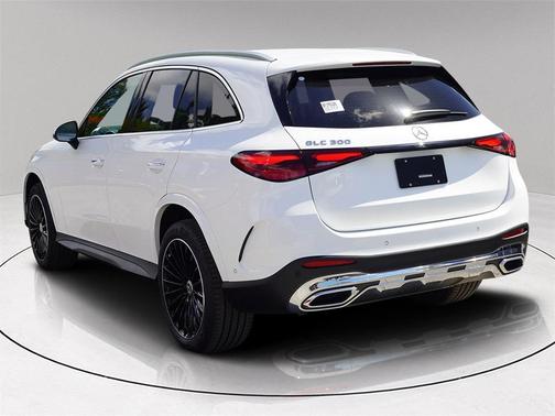 2025 Mercedes-Benz GLC 300 Base