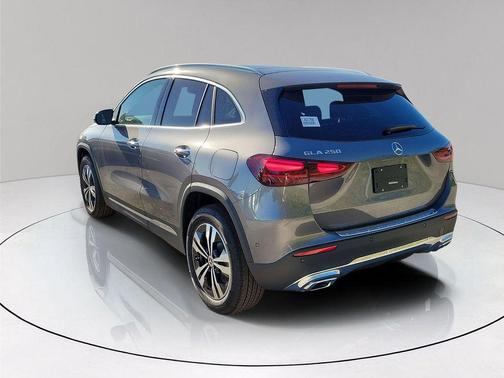 2026 Mercedes-Benz GLA 250 Base