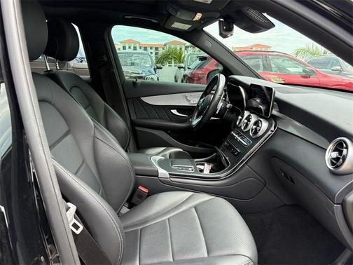 2022 Mercedes-Benz GLC 300 Base