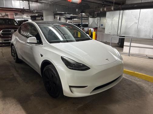 2025 Tesla Model Y Long Range