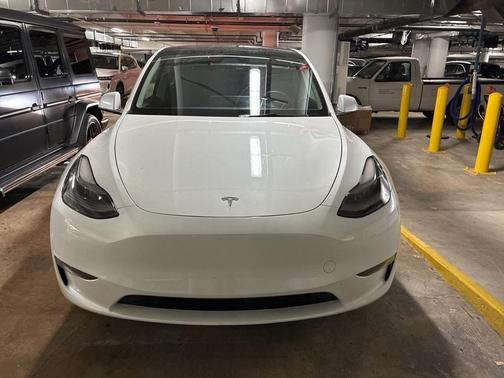 2025 Tesla Model Y Long Range