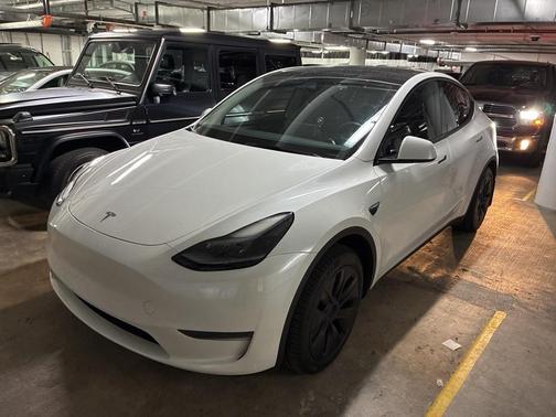 2025 Tesla Model Y Long Range