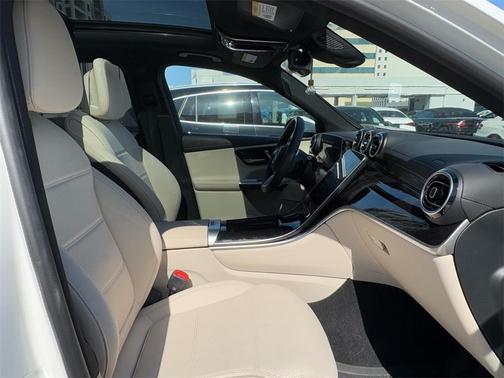 2023 Mercedes-Benz GLC 300 Base