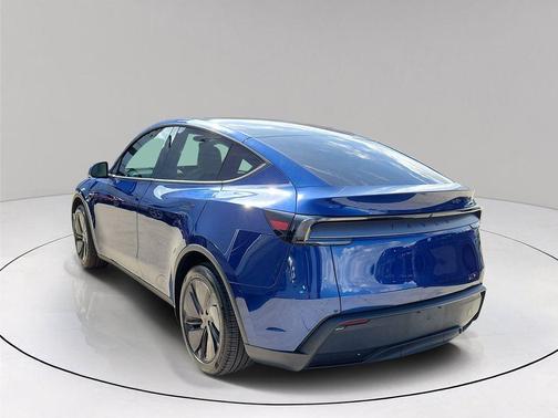 Blue 2026 Tesla Model Y PREMIUM