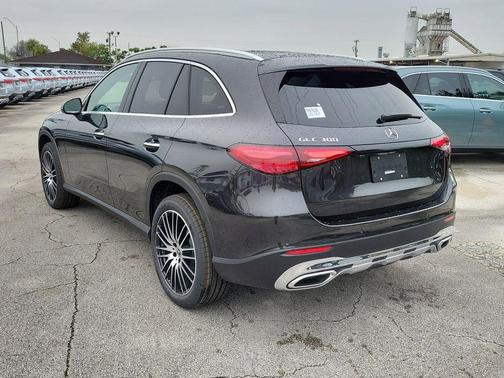 2026 Mercedes-Benz GLC 300 Base