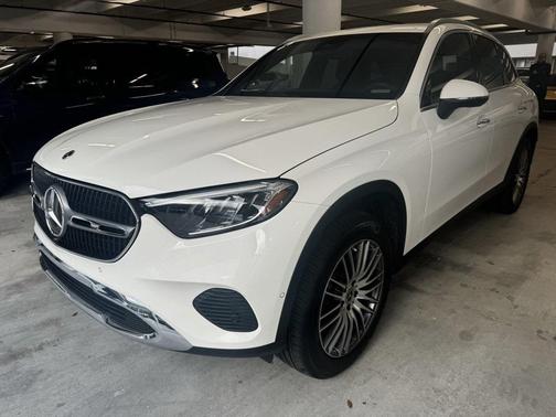 2025 Mercedes-Benz GLC 300 Base