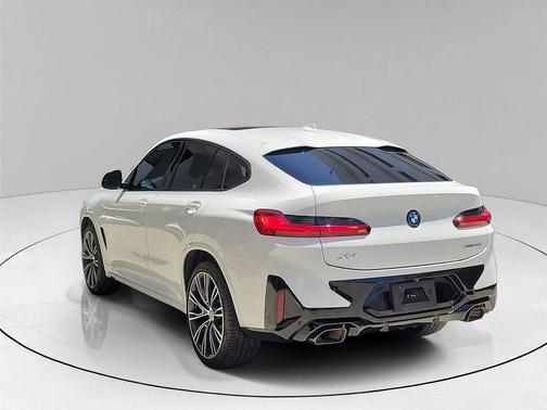 Alpine White 2024 BMW X4 xDrive30i