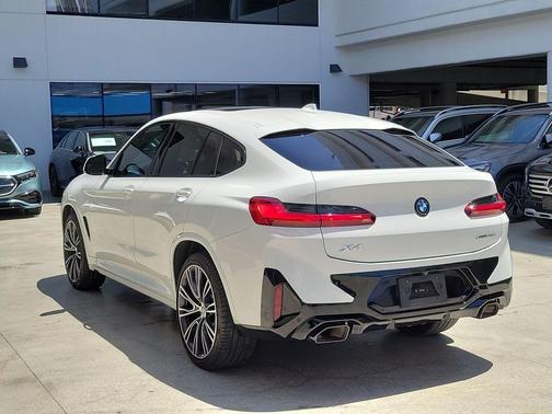 Alpine White 2024 BMW X4 xDrive30i