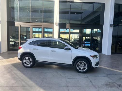 2022 Mercedes-Benz GLA 250 Base