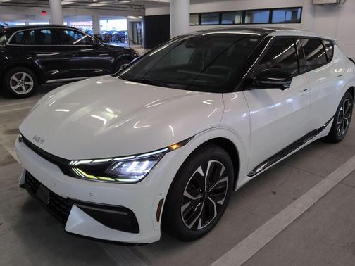 Snow White Pearl 2023 Kia EV6 GT-Line