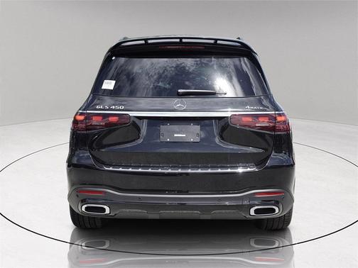 2026 Mercedes-Benz GLS 450