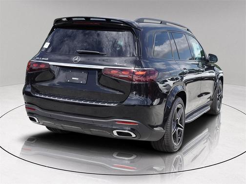 2026 Mercedes-Benz GLS 450 