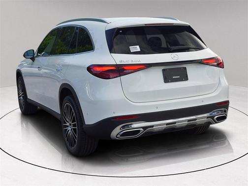 2025 Mercedes-Benz GLC 300 Base