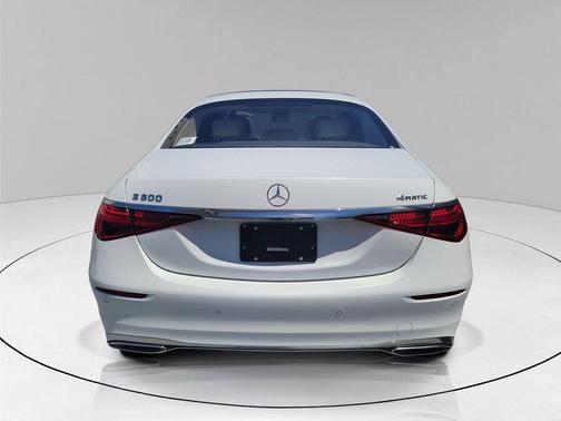 MANUFAKTUR Moonlight White Metallic 2026 Mercedes-Benz S-Class S 500 4MATIC
