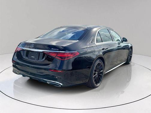 Obsidian Black 2026 Mercedes-Benz S-Class S 500 4MATIC