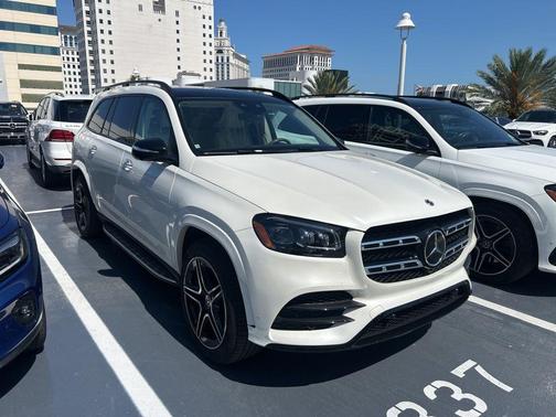 MANUFAKTUR Diamond White Metallic 2023 Mercedes-Benz GLS 450 4MATIC