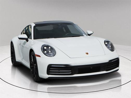2022 Porsche 911 Carrera