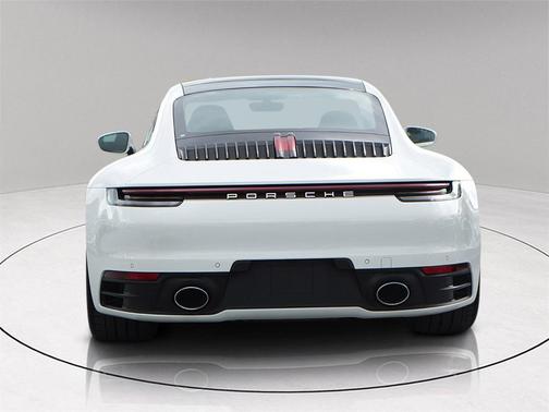 2022 Porsche 911 Carrera