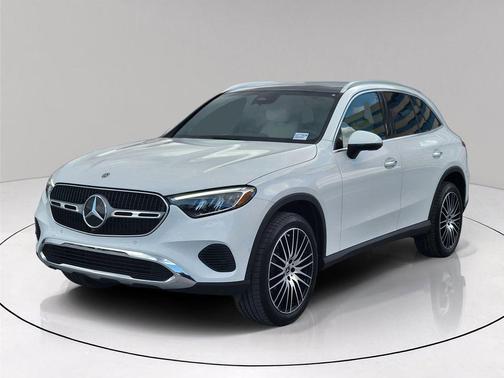 White 2025 Mercedes-Benz GLC 300 Base