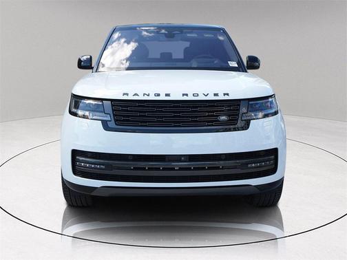 2023 Land Rover Range Rover P530 SE