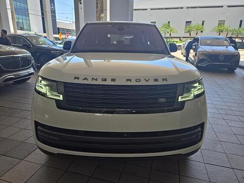 2023 Land Rover Range Rover P530 SE