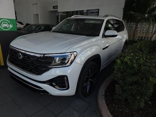 2024 Volkswagen Atlas 2.0T SEL Premium R-Line