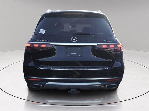 2026 Mercedes-Benz GLS 450 